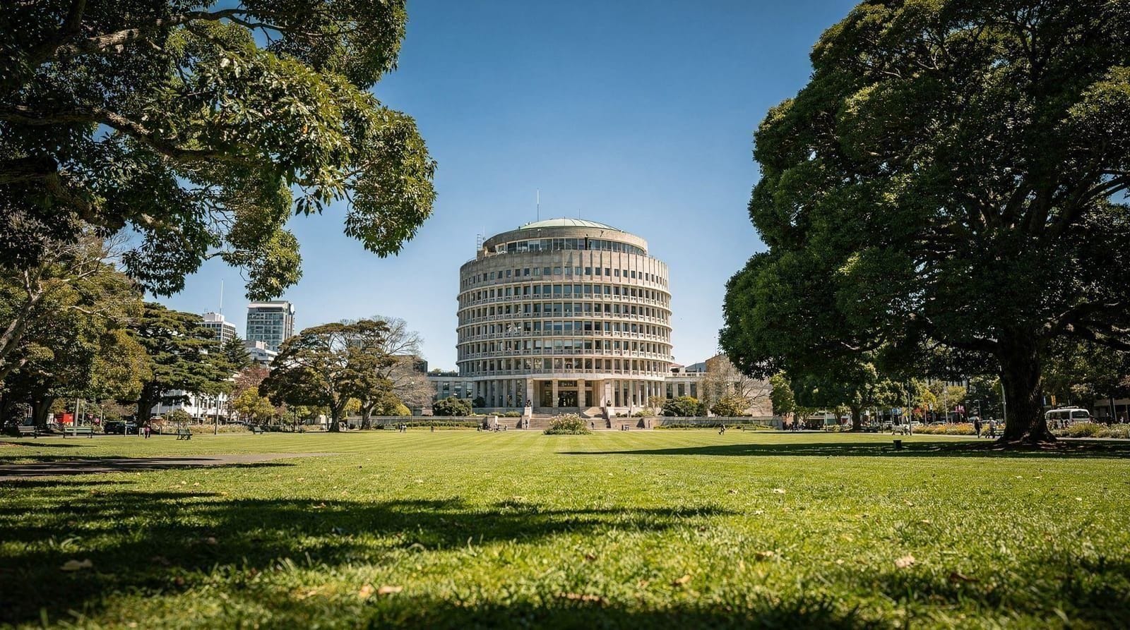 Gids voor het NZ-parlement & de Beehive-rondleiding — Gratis begeleide rondleidingen door het NZ-parlement en de Beehive: hoe te boeke